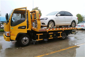 泾县附近拖车救援24小时服务热线